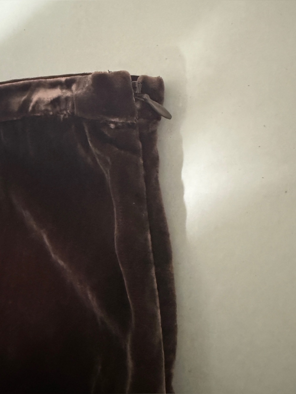 BCBGMaxAzria Silk Blend Tiered Brown Velvet Peasant Skirt Size 0 70s Boho 90s - Picture 3 of 8